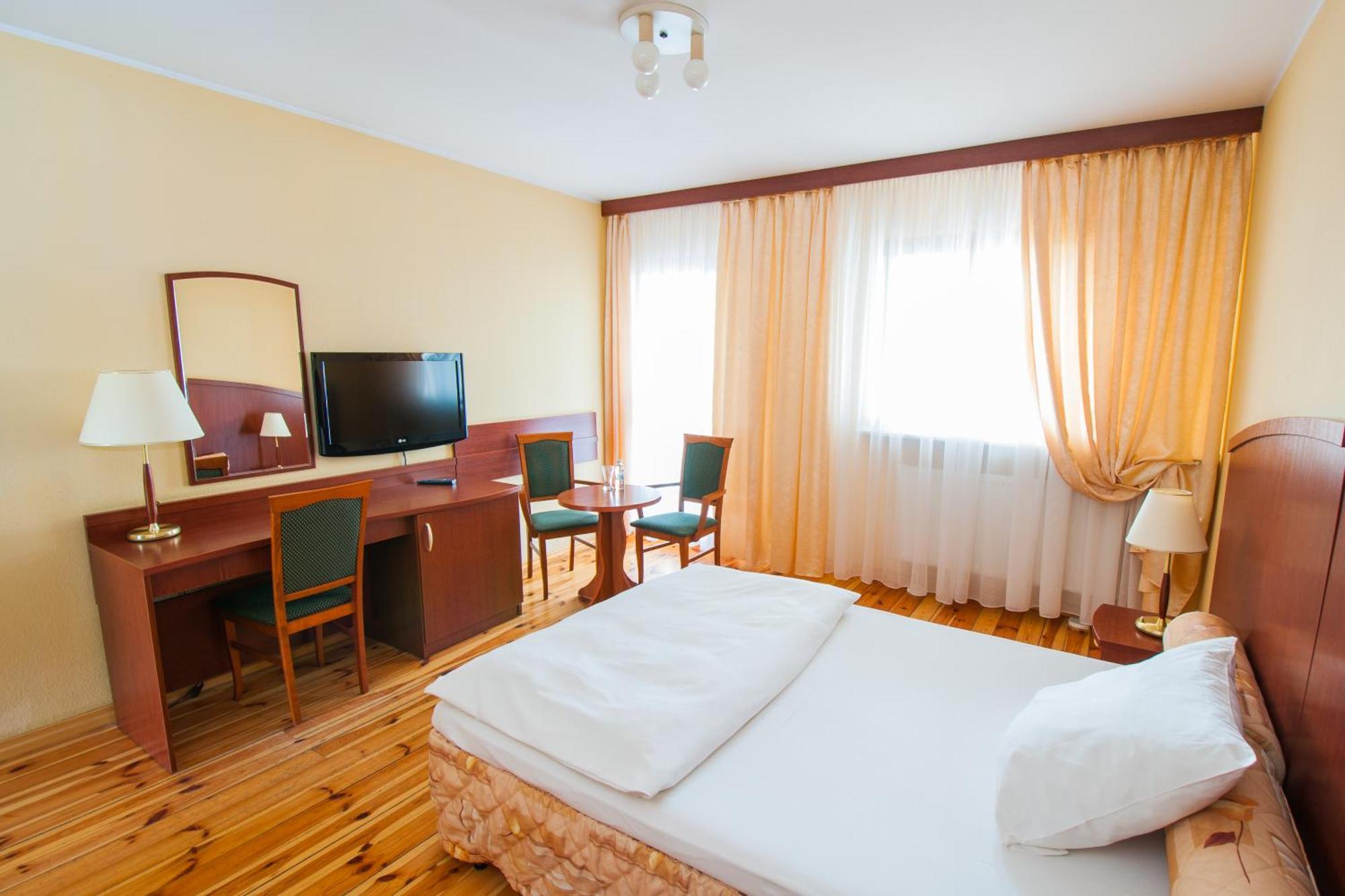 Hotel Camping Malta Poznan Exterior photo